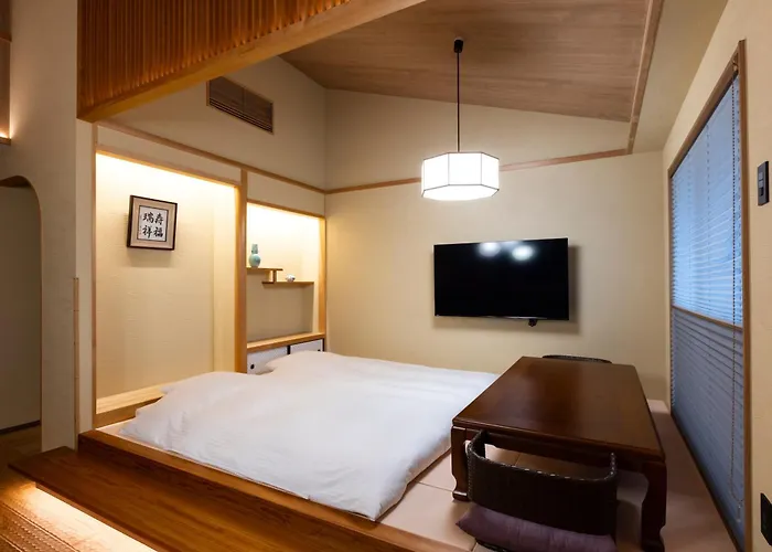 Rinn Gion Shirakawa